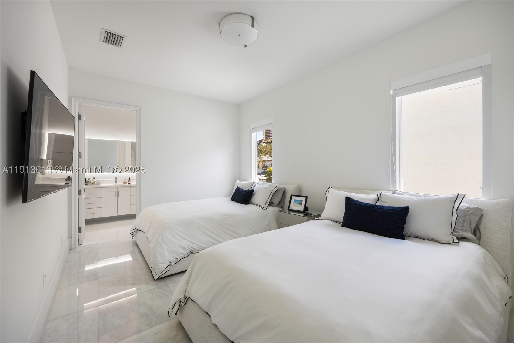 2760 Brickell Ct #2760, Miami FL 33129