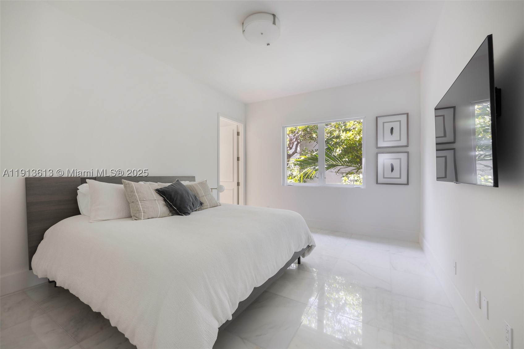2760 Brickell Ct #2760, Miami FL 33129