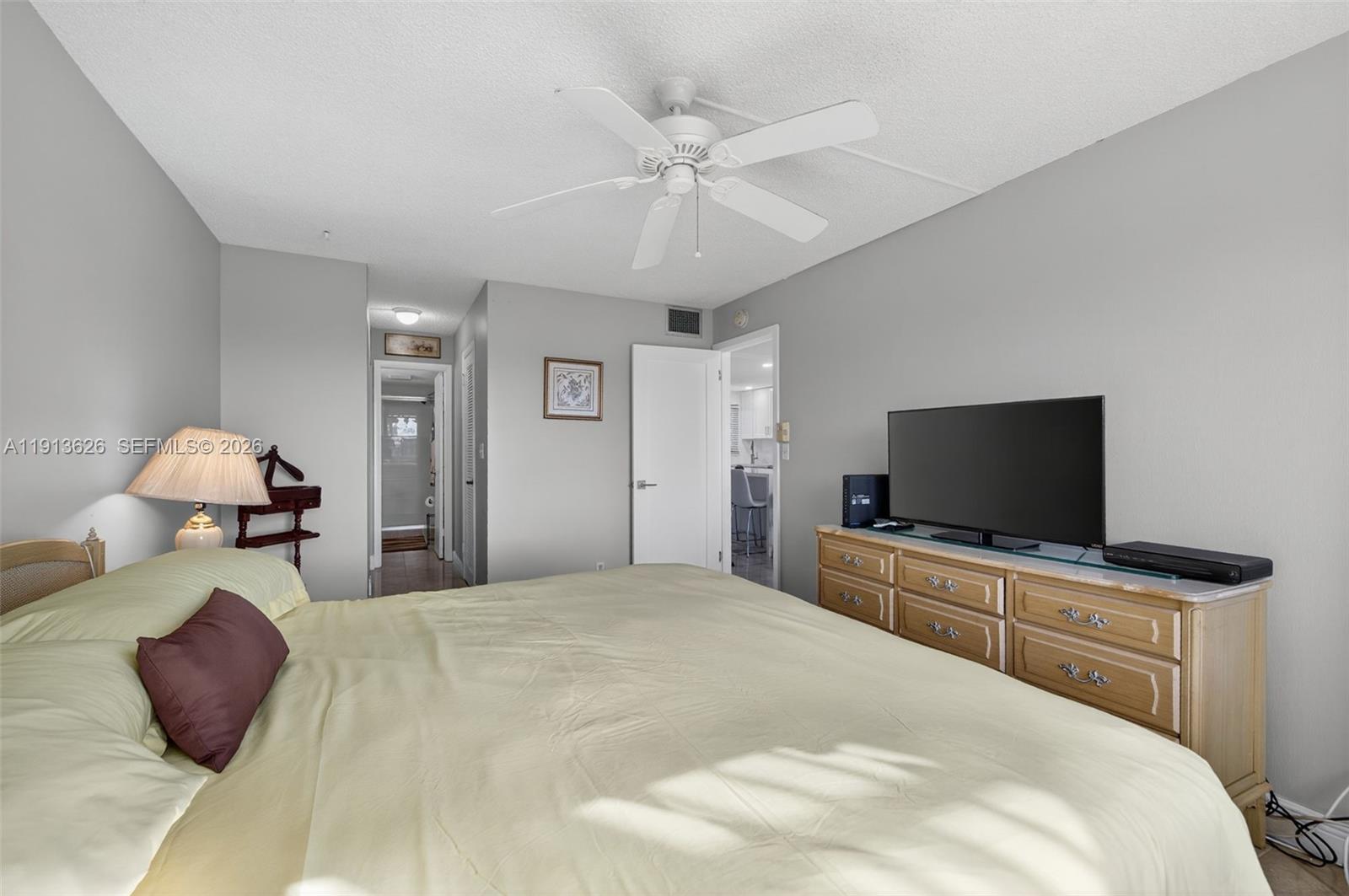 8900 Washington Blvd #410, Pembroke Pines FL 33025