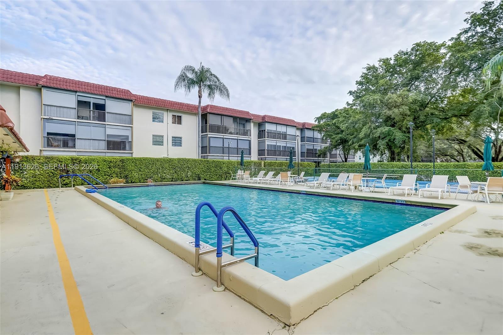 8900 Washington Blvd #410, Pembroke Pines FL 33025