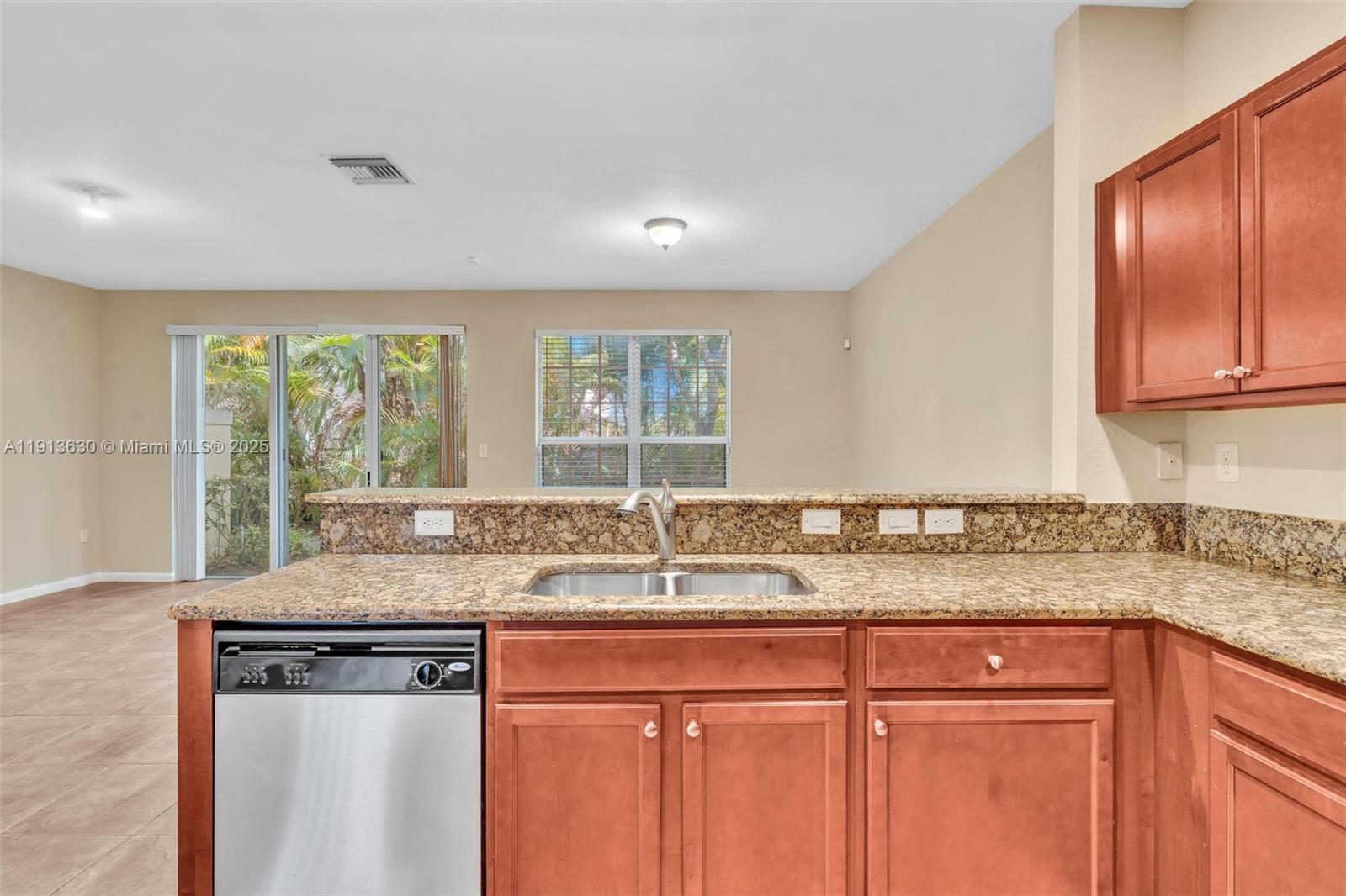3226 NW 31st Ter, Oakland Park FL 33309