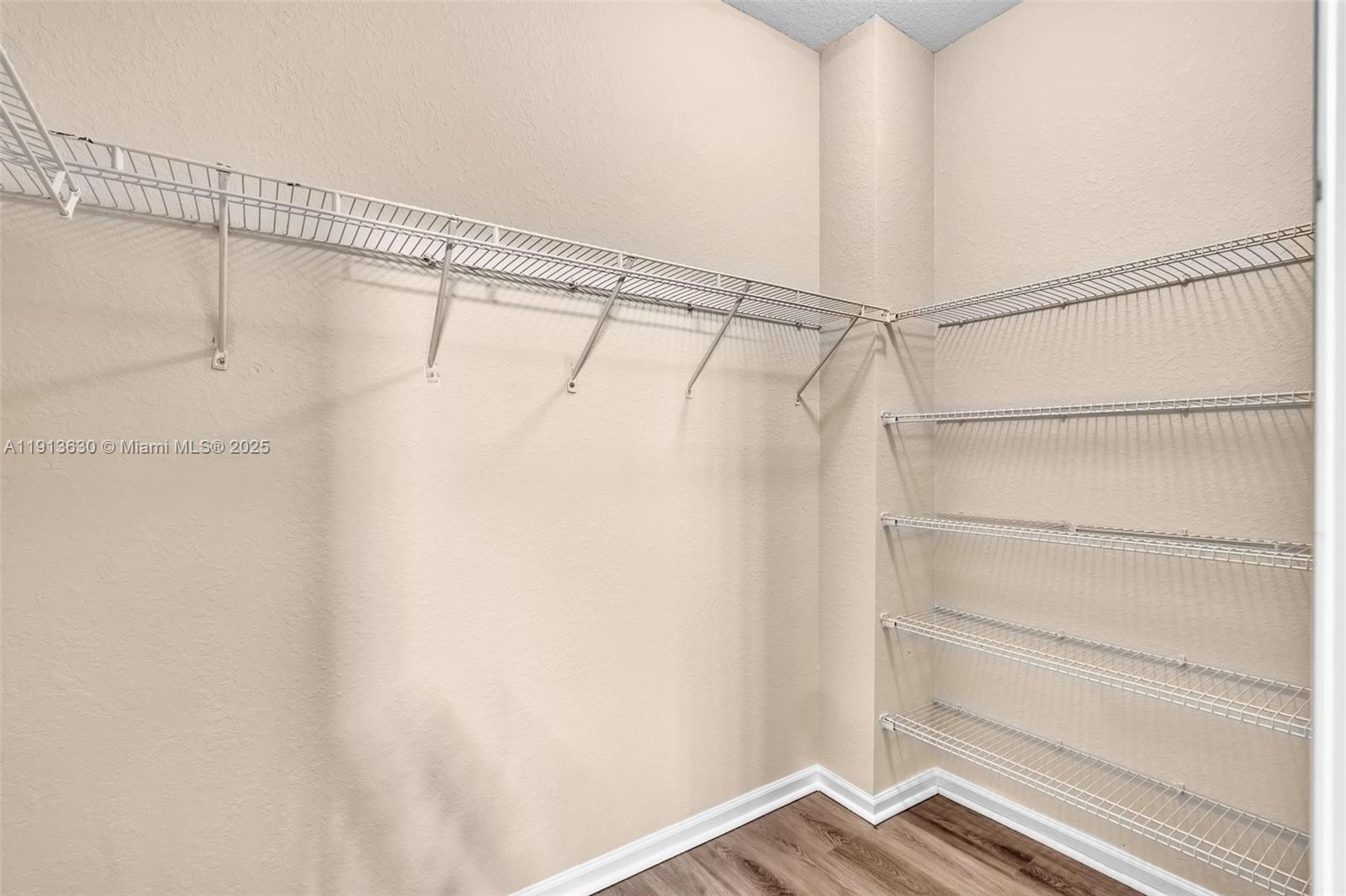 3226 NW 31st Ter, Oakland Park FL 33309