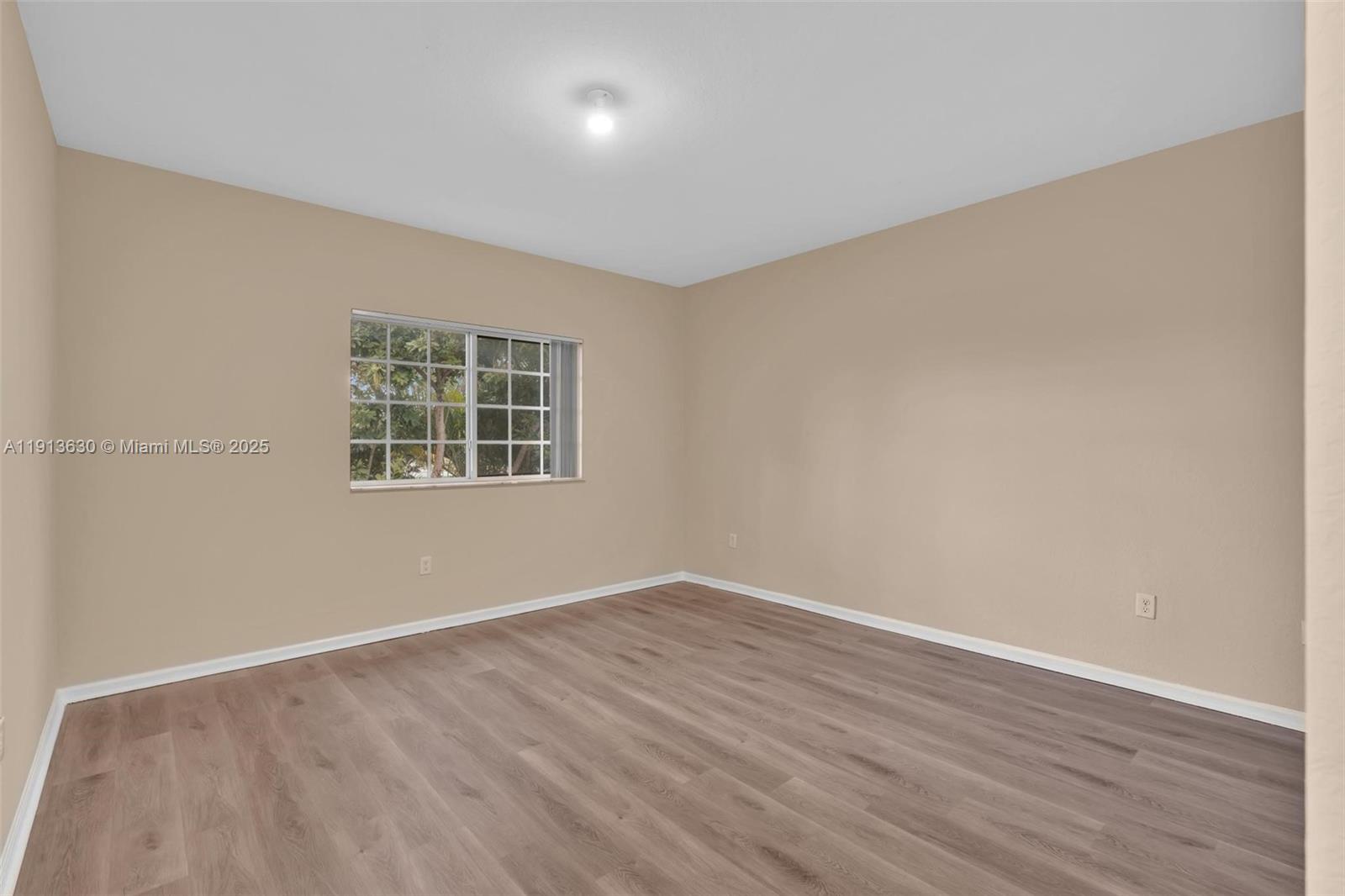 3226 NW 31st Ter, Oakland Park FL 33309