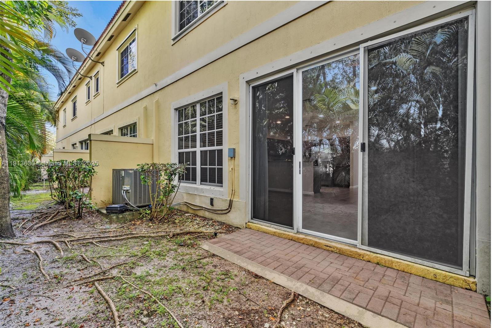 3226 NW 31st Ter, Oakland Park FL 33309