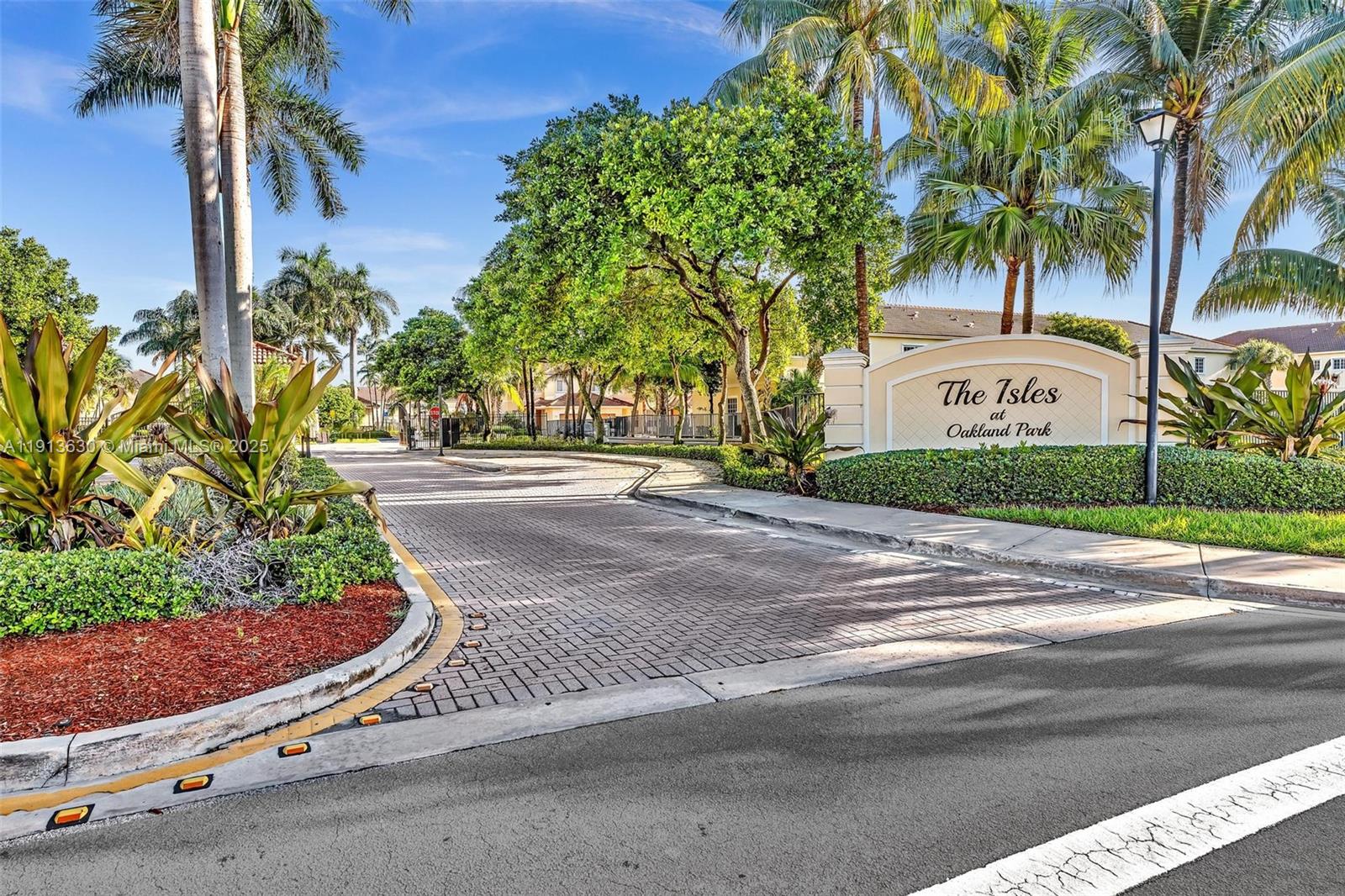 3226 NW 31st Ter, Oakland Park FL 33309