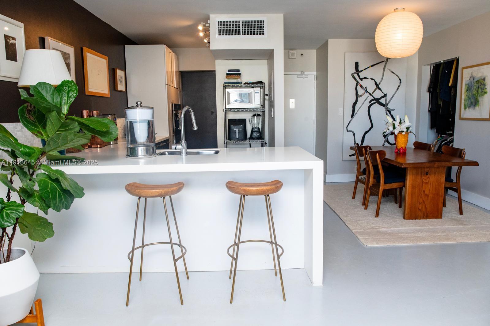 1000 West Ave #1504, Miami Beach FL 33139