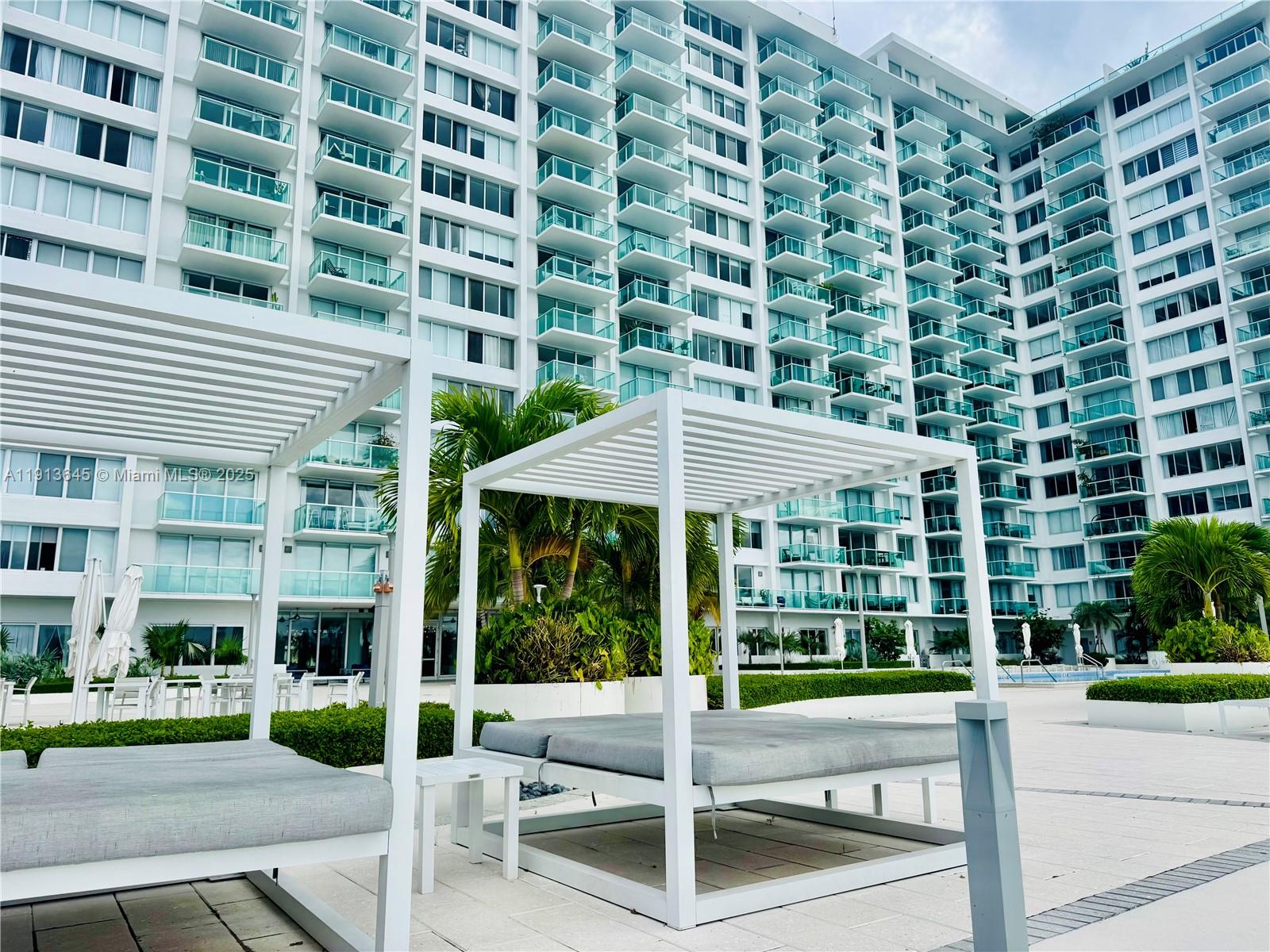 1000 West Ave #1504, Miami Beach FL 33139