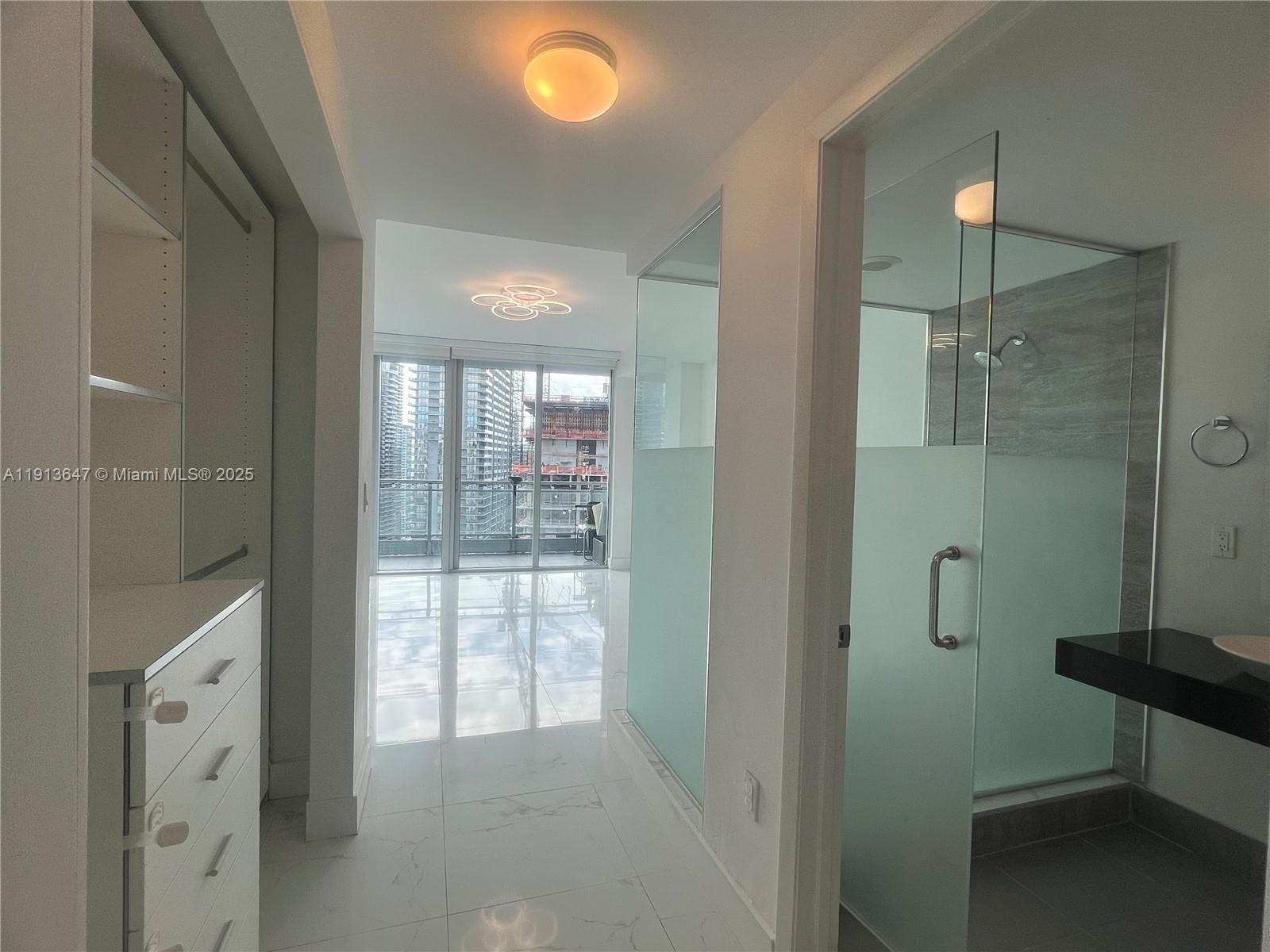 92 SW 3rd St #3803, Miami FL 33130