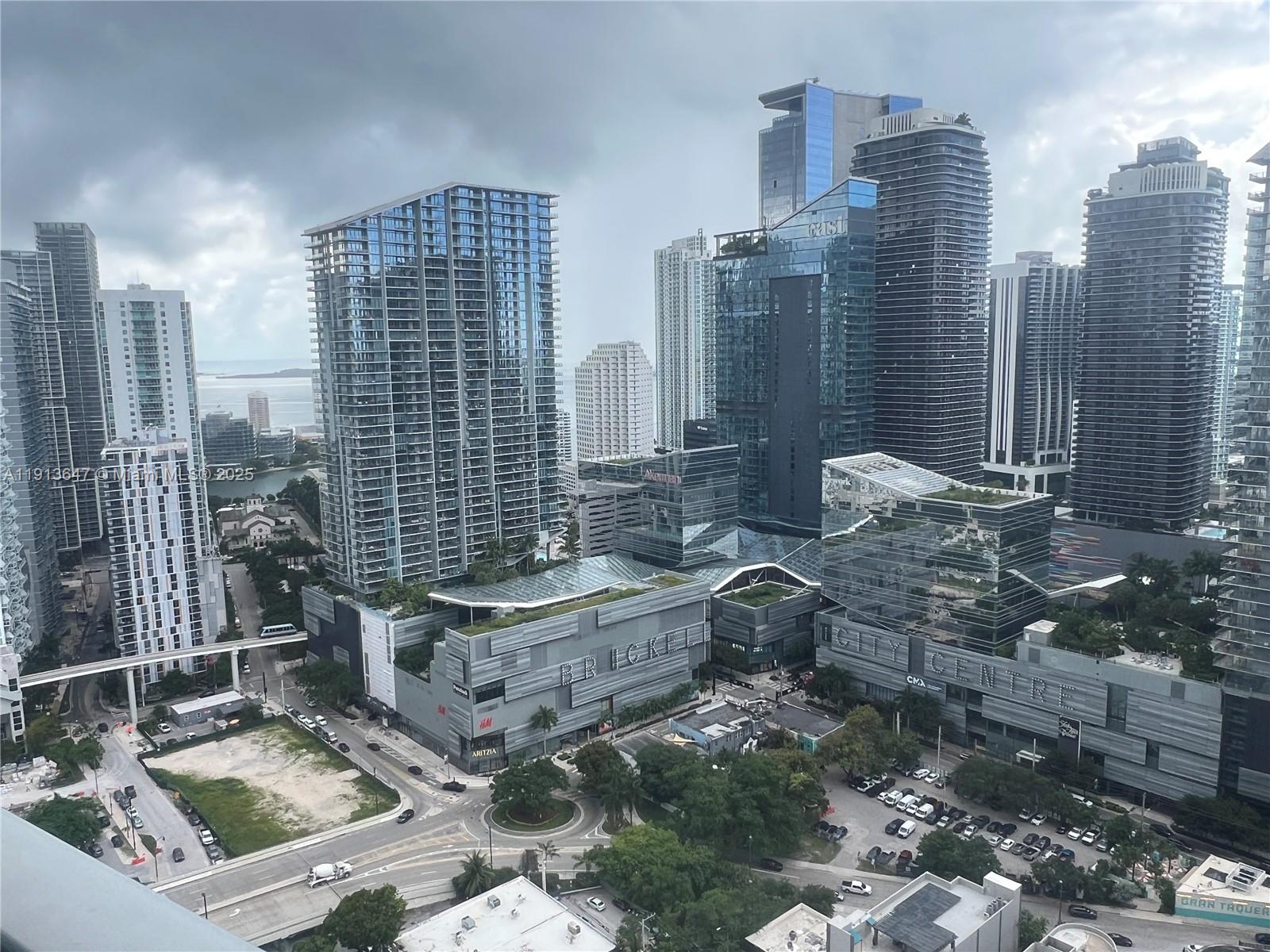 92 SW 3rd St #3803, Miami FL 33130