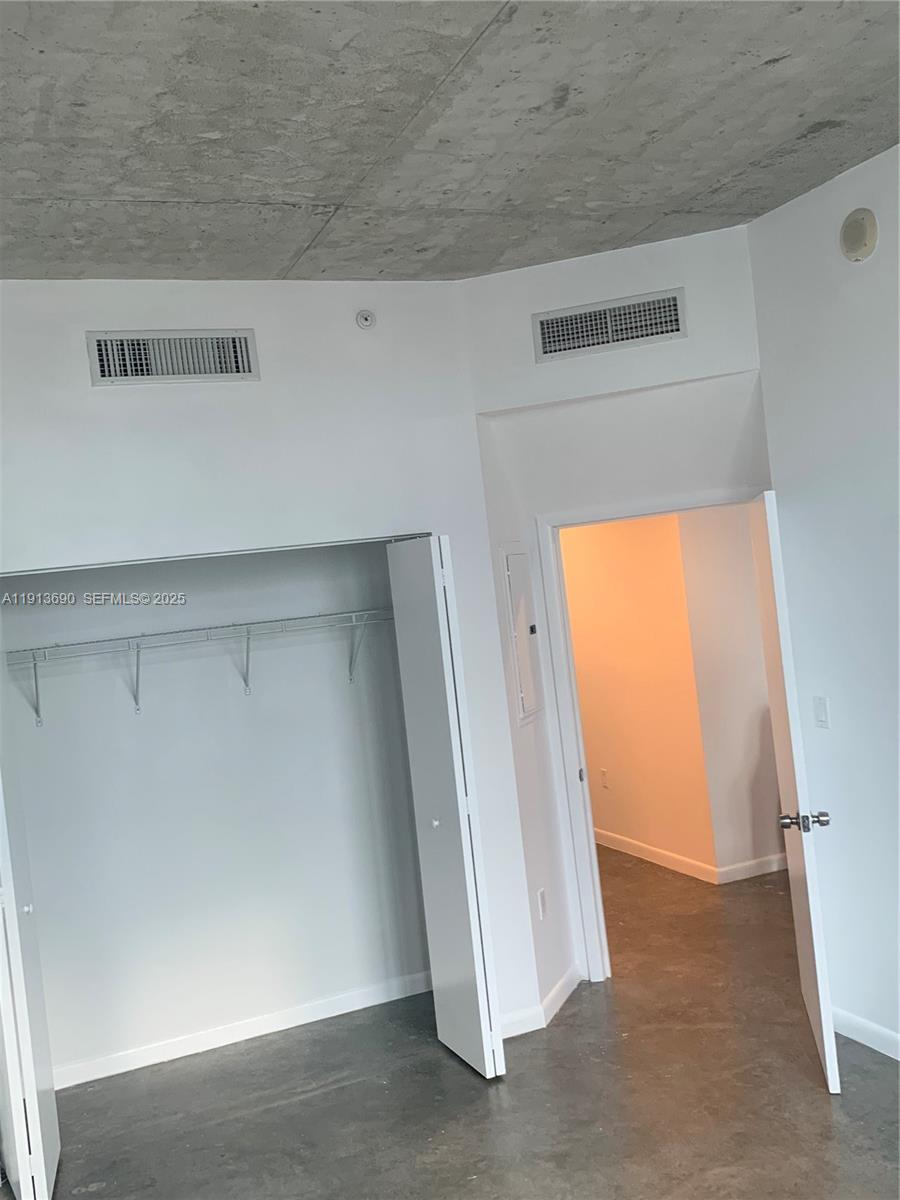 133 NE 2nd Ave #1519, Miami FL 33132