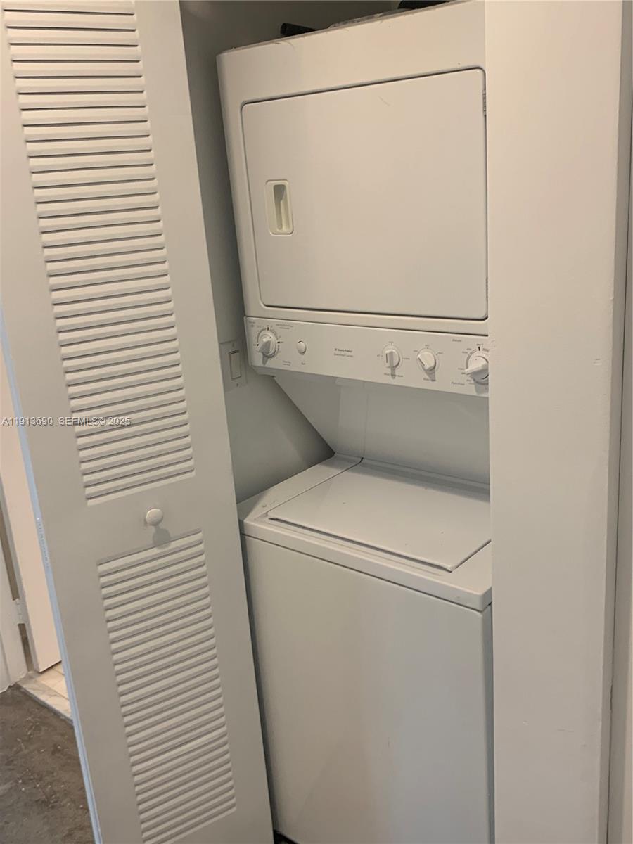 133 NE 2nd Ave #1519, Miami FL 33132