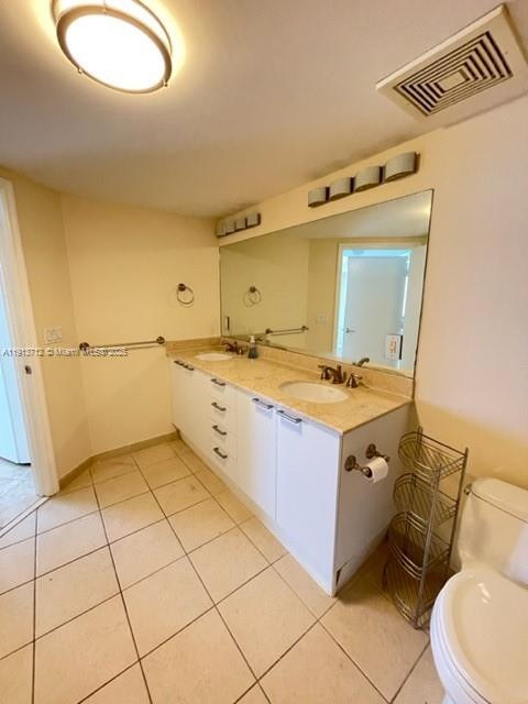 16699 Collins Ave #3910, Sunny Isles Beach FL 33160