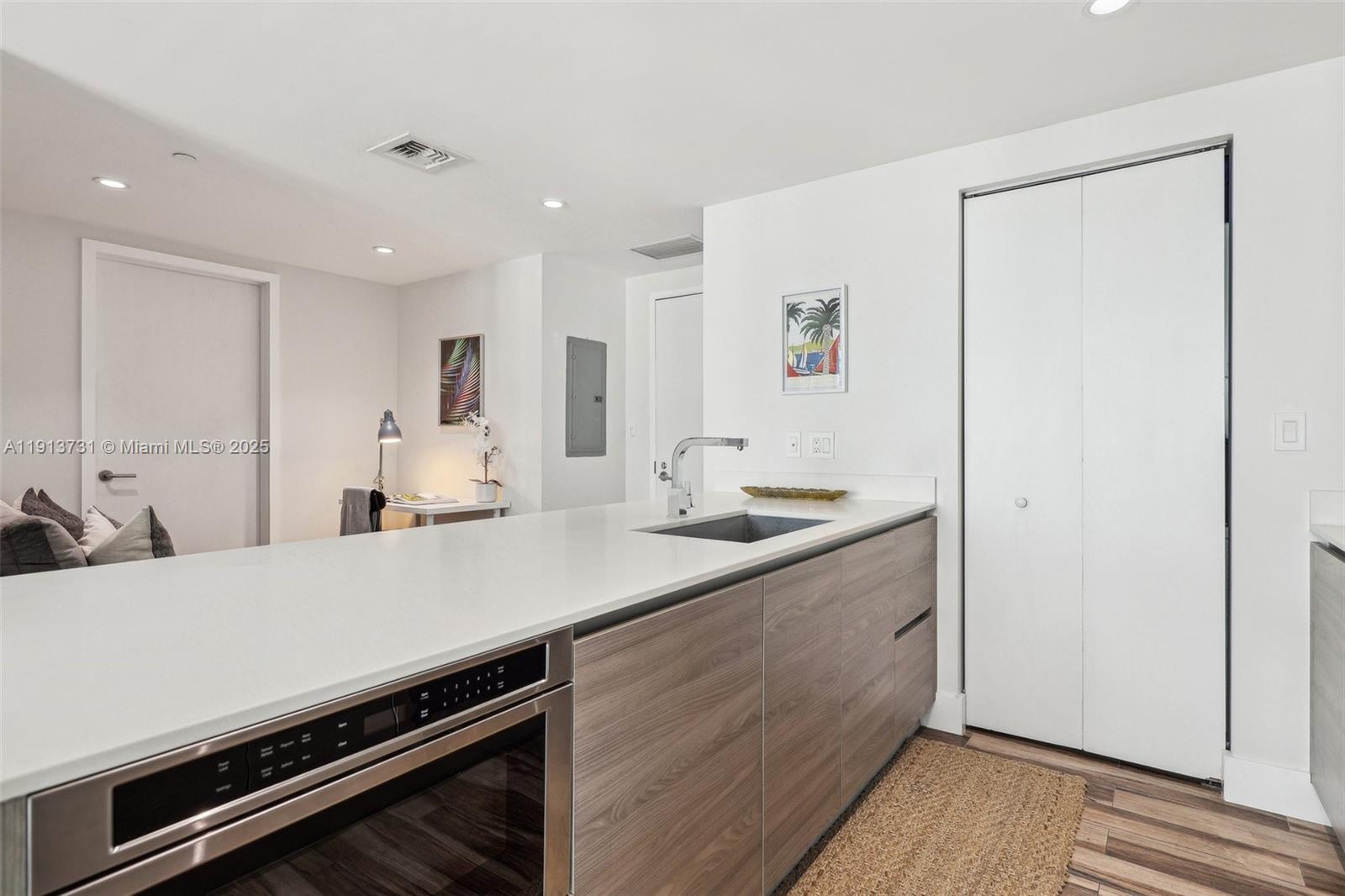 1300 S Miami Ave #2404, Miami FL 33130