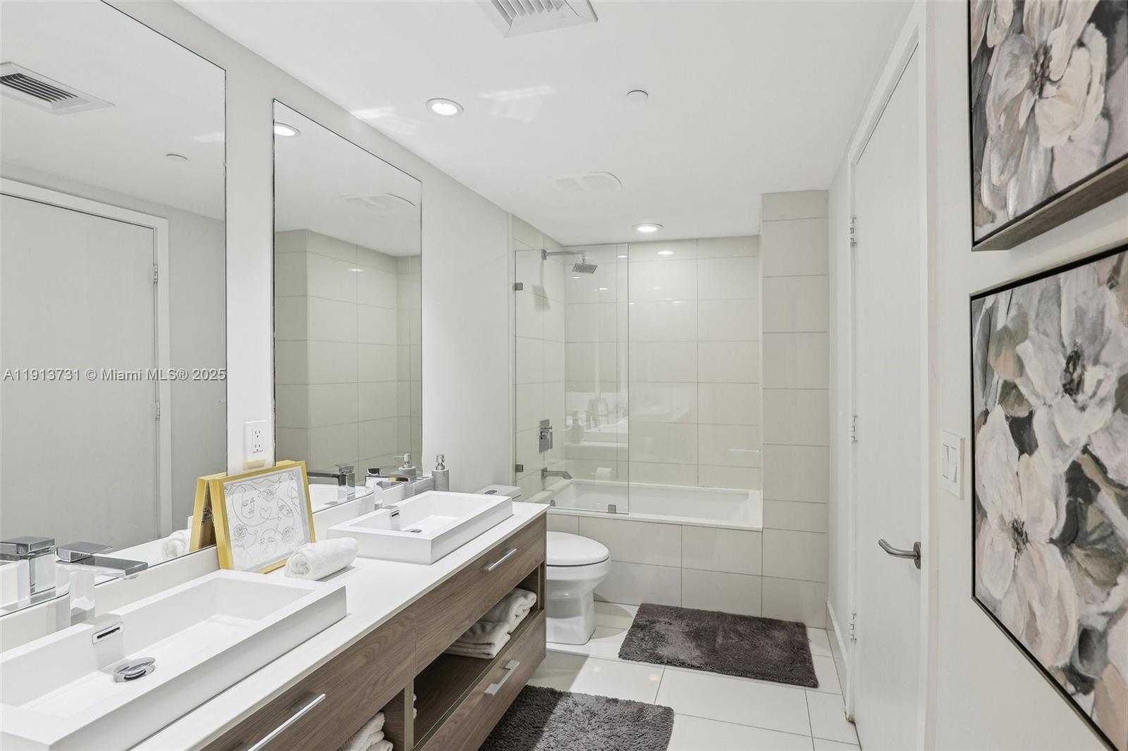 1300 S Miami Ave #2404, Miami FL 33130