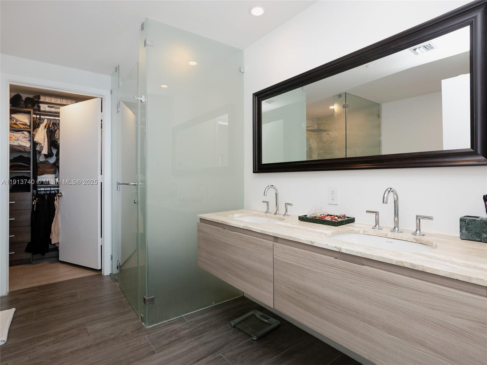 2900 NE 7th Ave #1406, Miami FL 33137