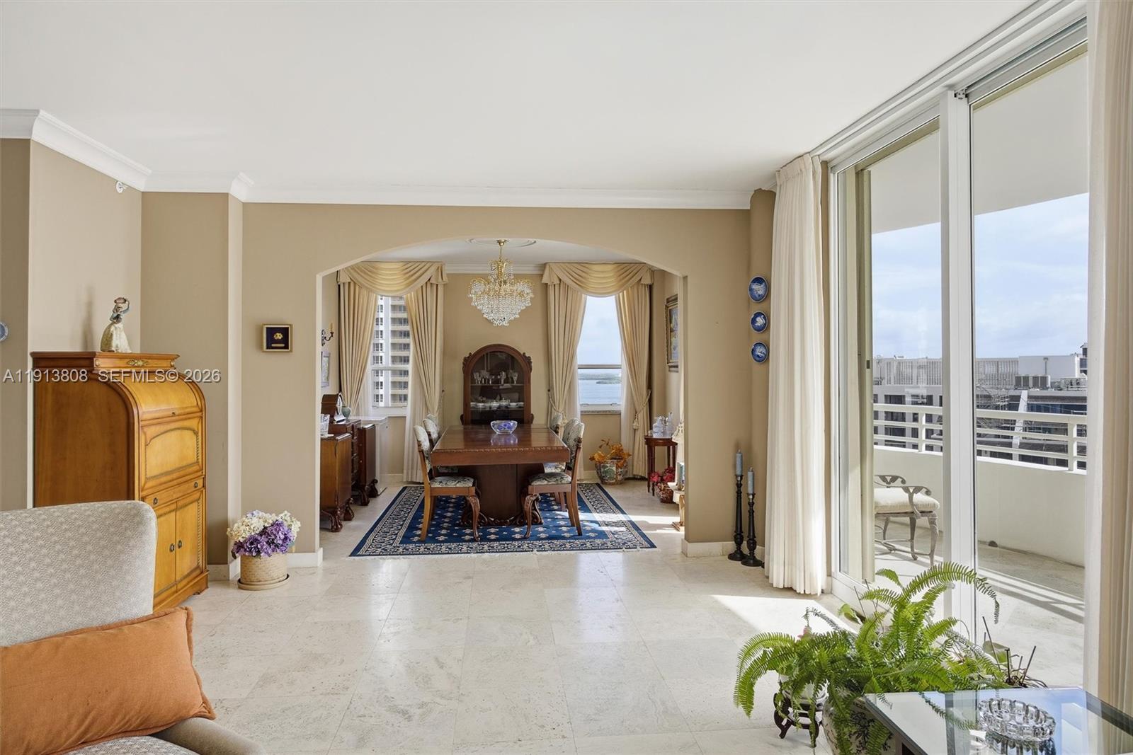 888 Brickell Key Dr #1903, Miami FL 33131