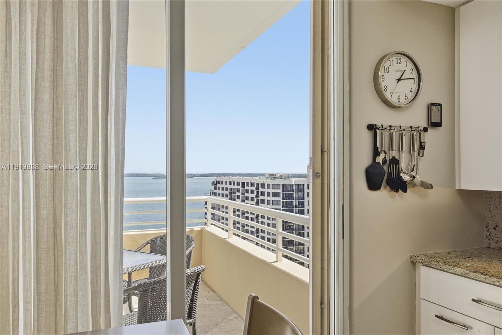 888 Brickell Key Dr #1903, Miami FL 33131
