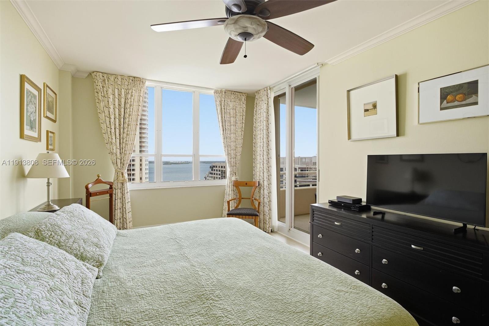 888 Brickell Key Dr #1903, Miami FL 33131