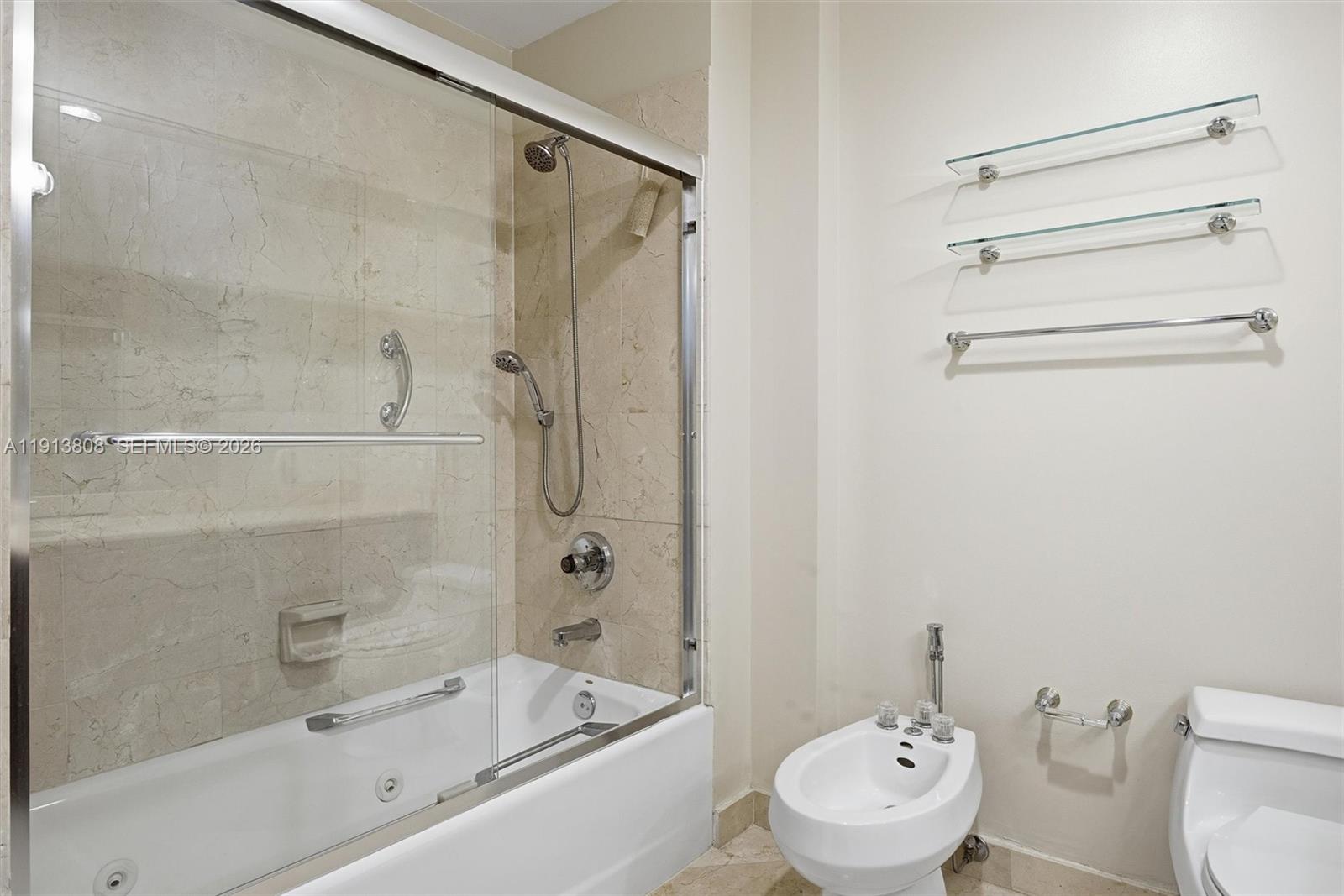 888 Brickell Key Dr #1903, Miami FL 33131
