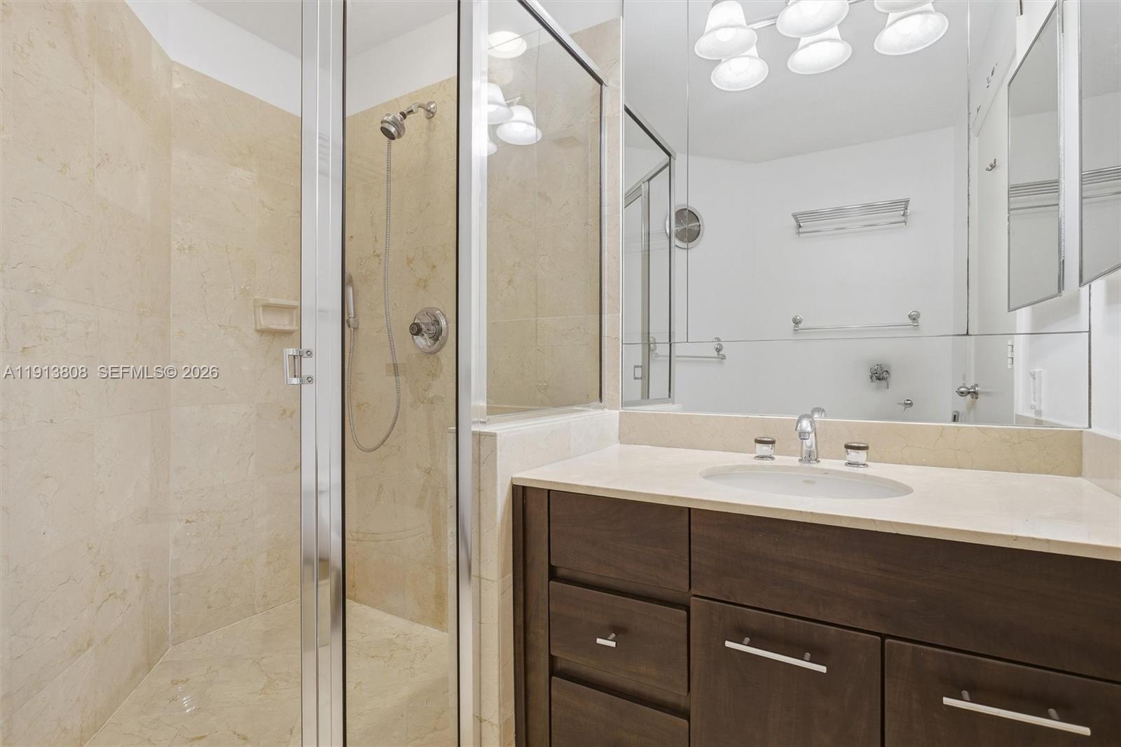 888 Brickell Key Dr #1903, Miami FL 33131