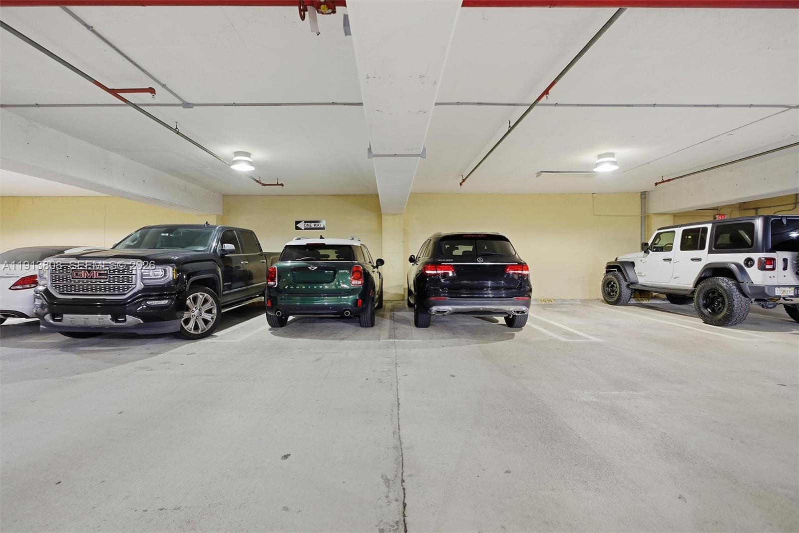 888 Brickell Key Dr #1903, Miami FL 33131