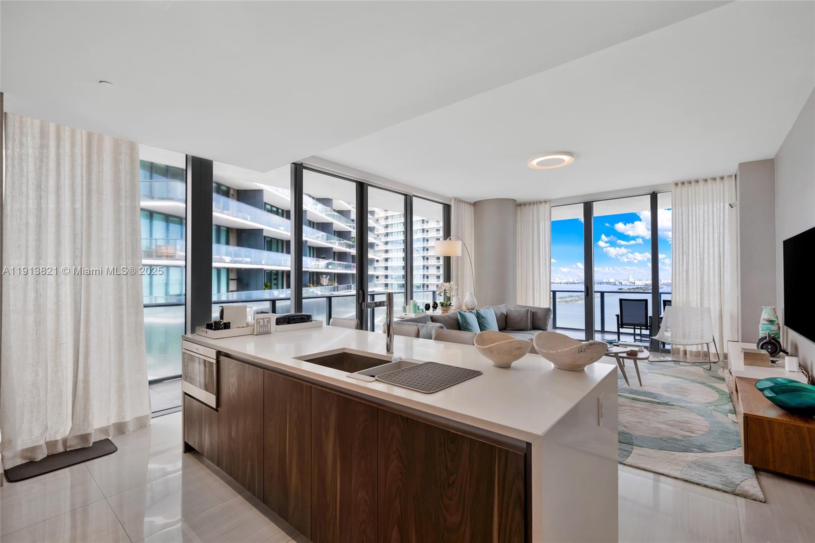 480 NE 31st St #2807, Miami FL 33137