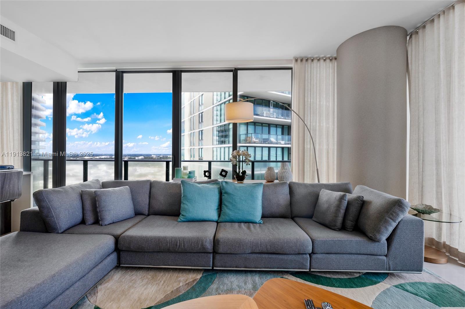 480 NE 31st St #2807, Miami FL 33137
