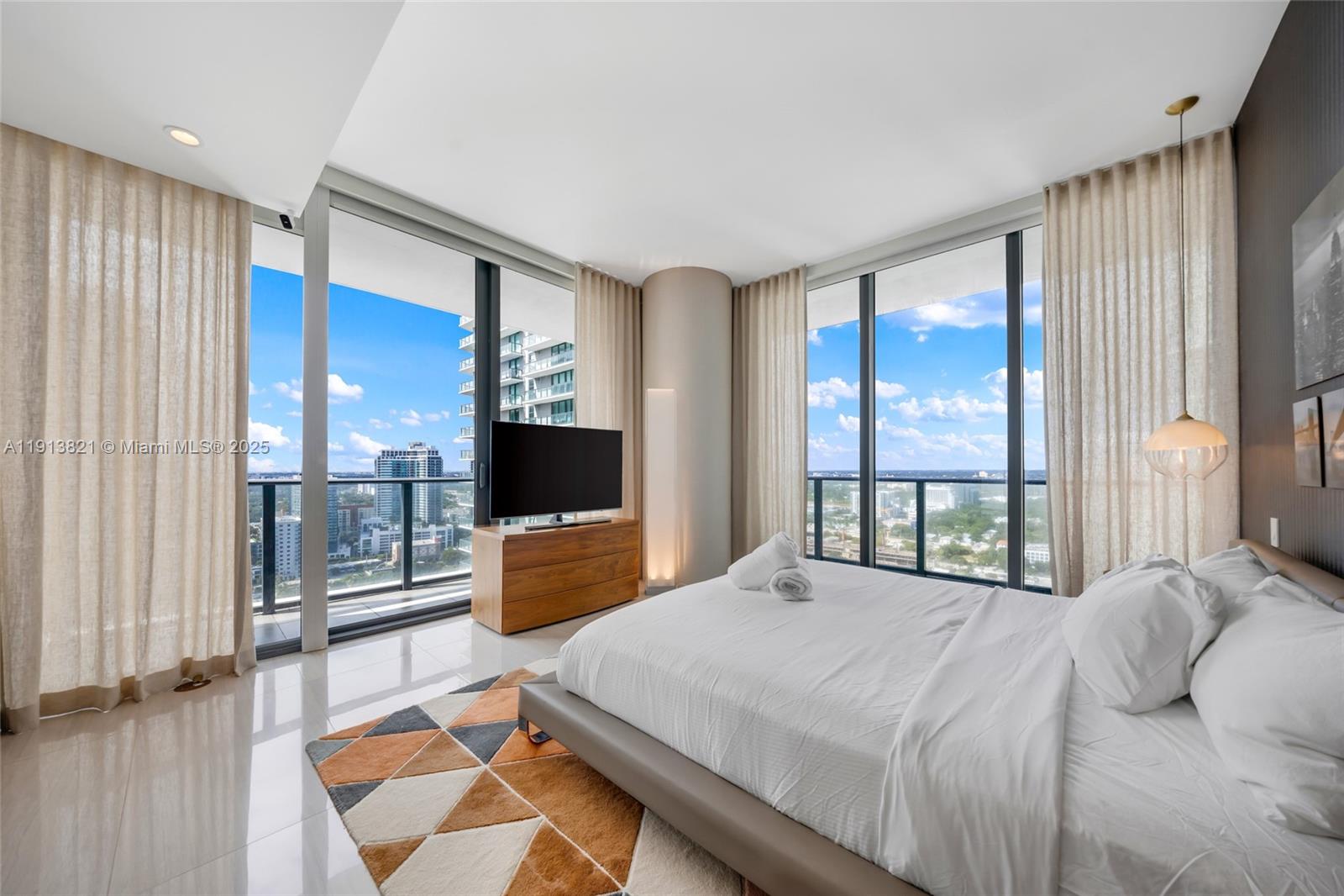 480 NE 31st St #2807, Miami FL 33137