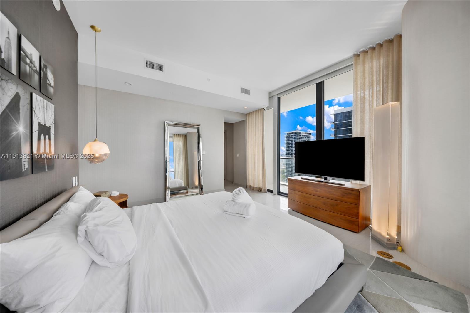 480 NE 31st St #2807, Miami FL 33137