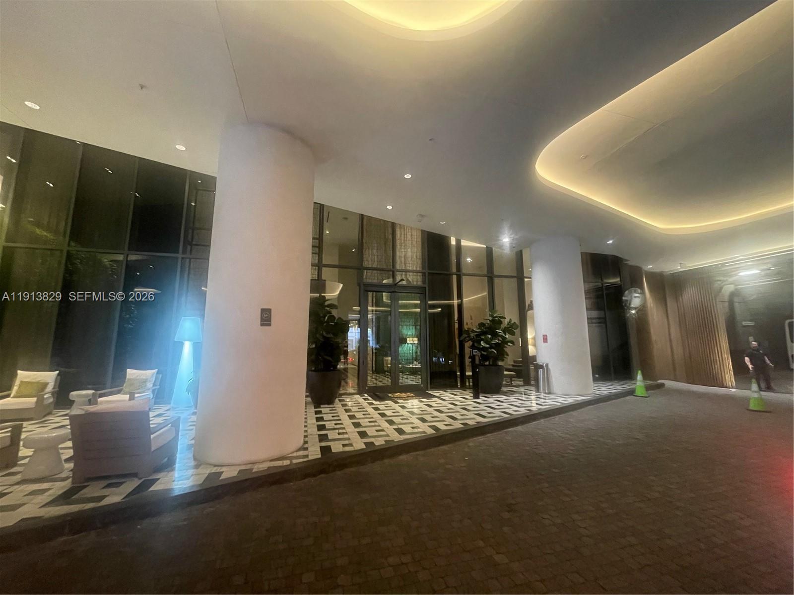 801 S Miami Ave #2207, Miami FL 33130