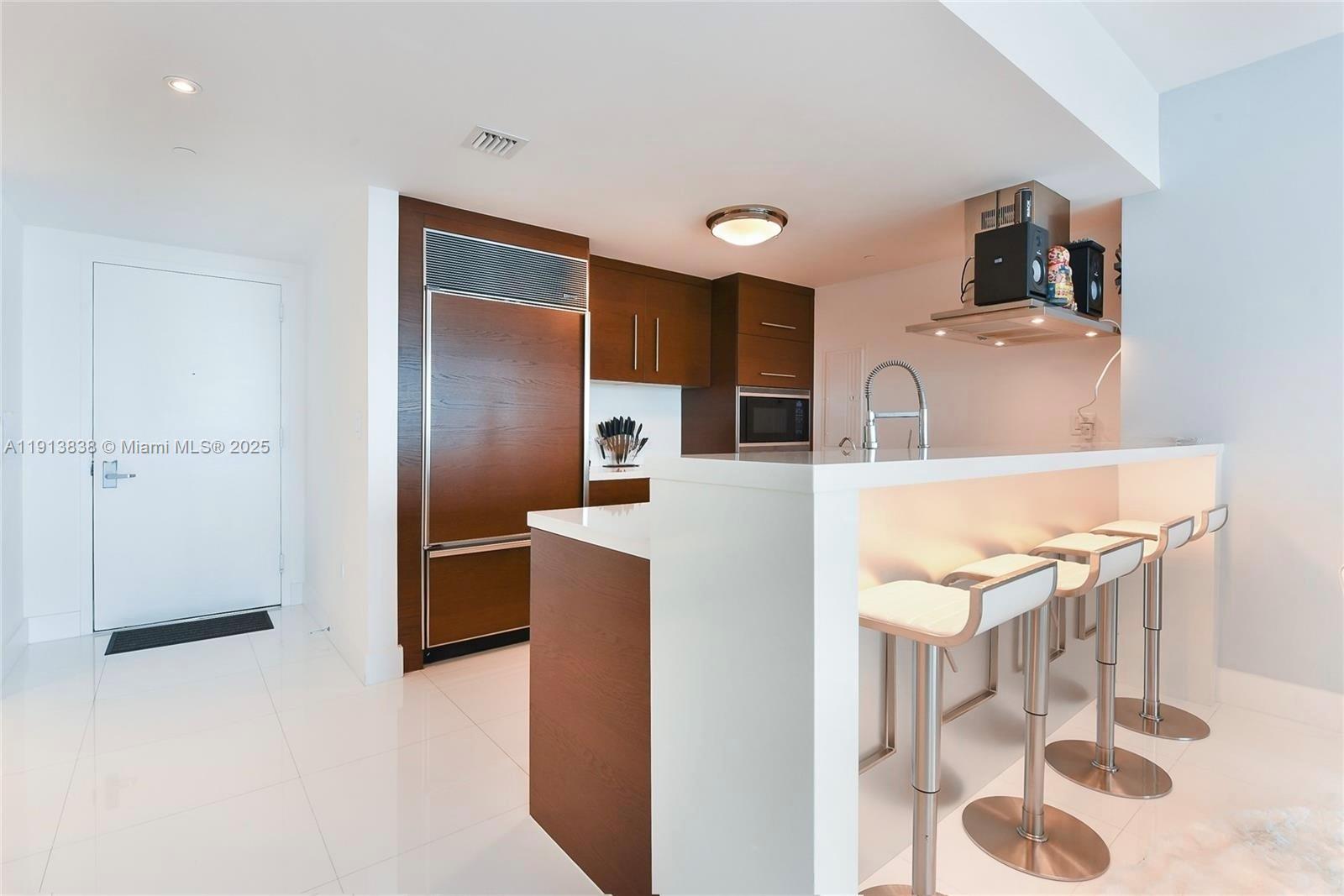 495 Brickell Ave #4505, Miami FL 33131