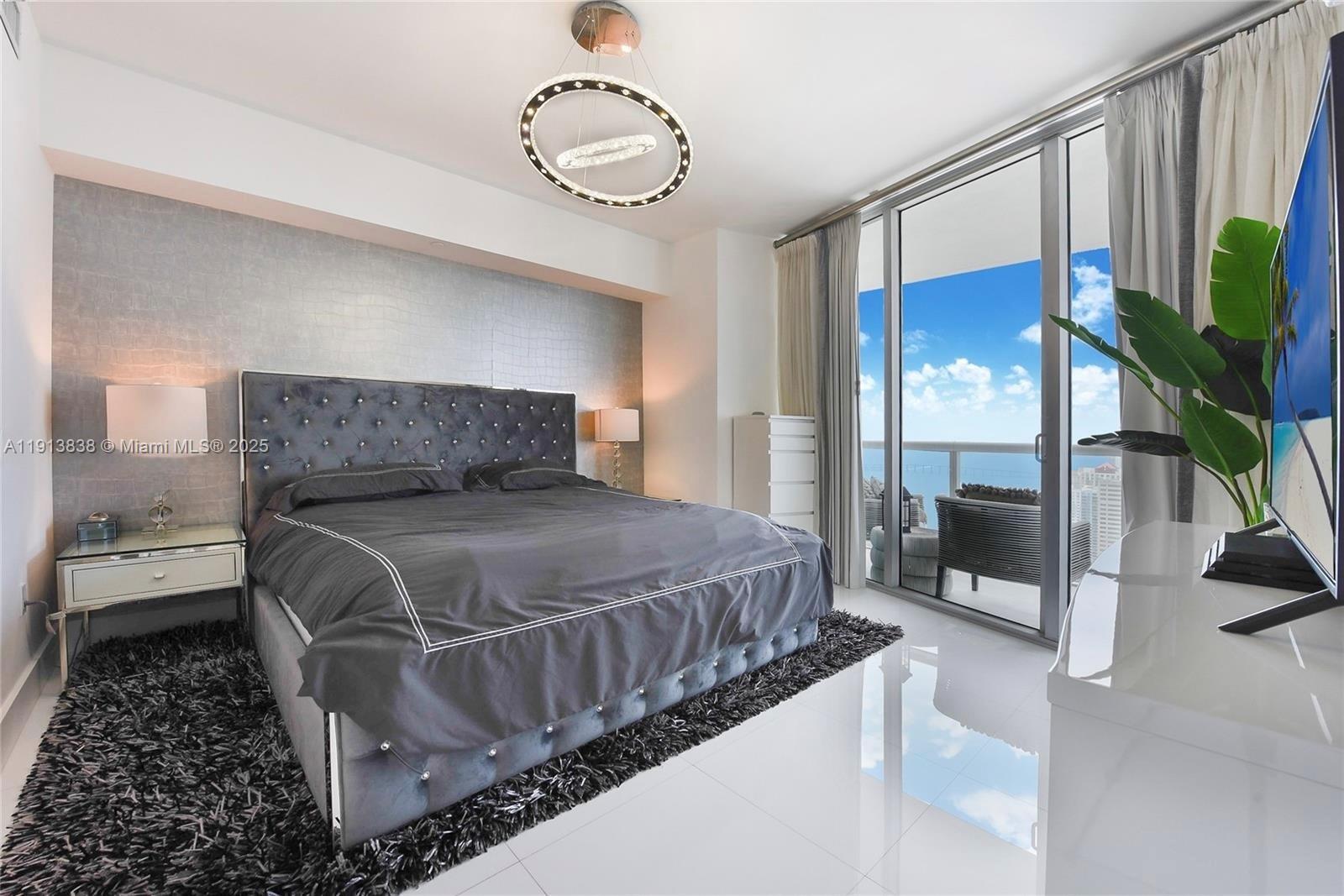 495 Brickell Ave #4505, Miami FL 33131