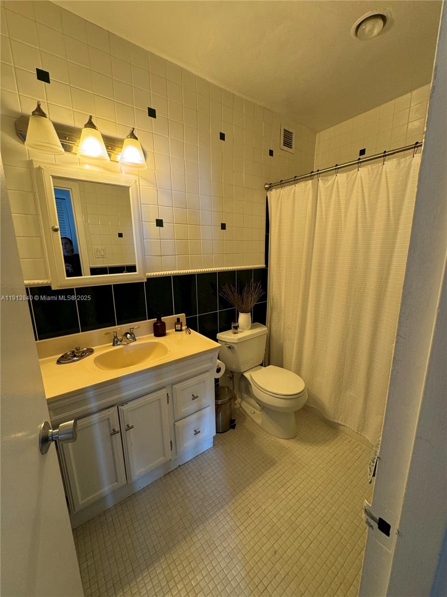2451 Brickell Ave #16U, Miami FL 33129