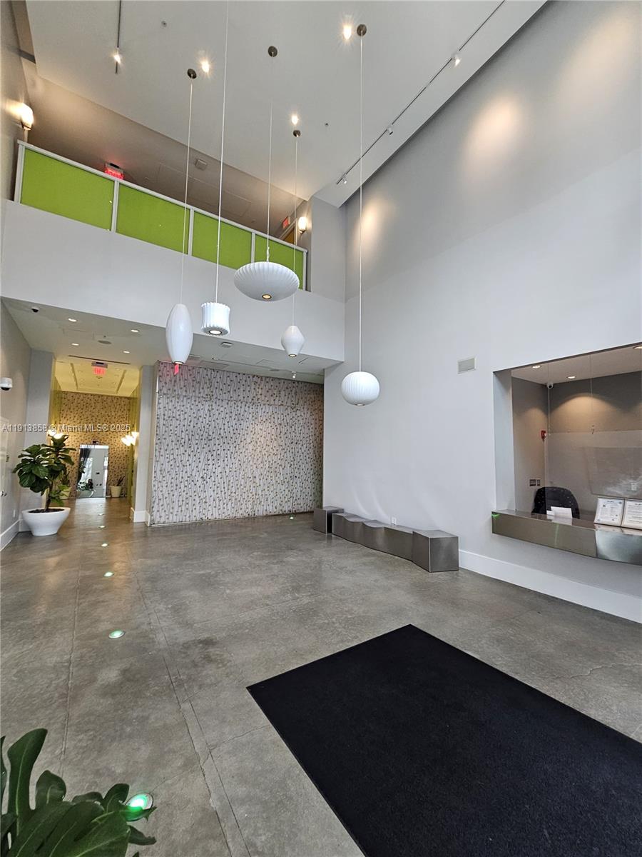 133 NE 2nd Ave #2605, Miami FL 33132