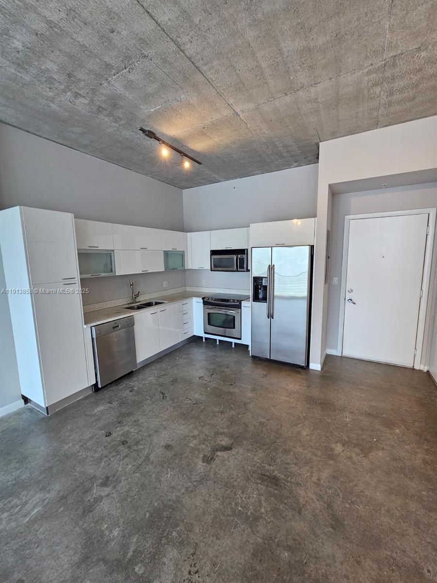 133 NE 2nd Ave #2605, Miami FL 33132