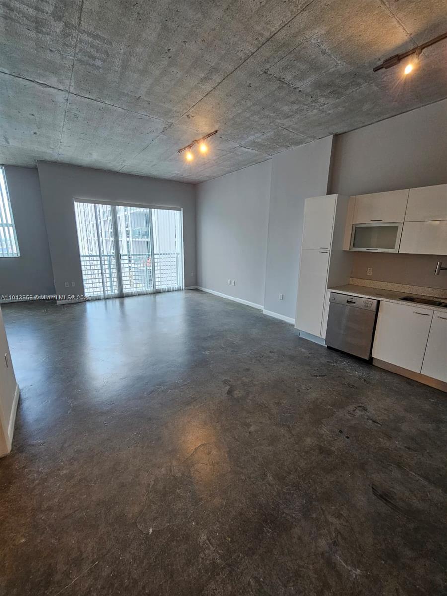 133 NE 2nd Ave #2605, Miami FL 33132