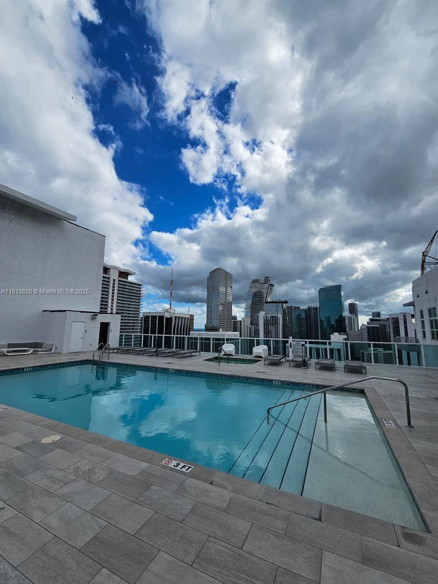 133 NE 2nd Ave #2605, Miami FL 33132