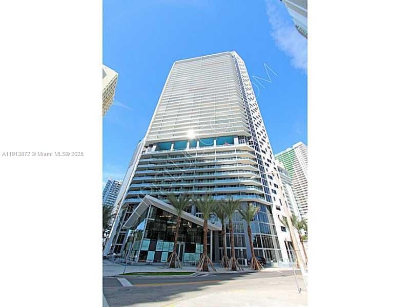 1300 Brickell Bay Dr #2400, Miami FL 33131