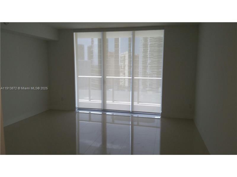 1300 Brickell Bay Dr #2400, Miami FL 33131