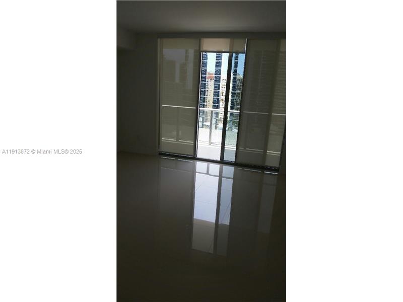 1300 Brickell Bay Dr #2400, Miami FL 33131