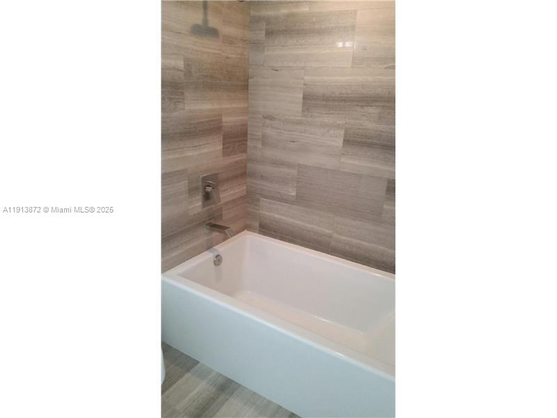 1300 Brickell Bay Dr #2400, Miami FL 33131