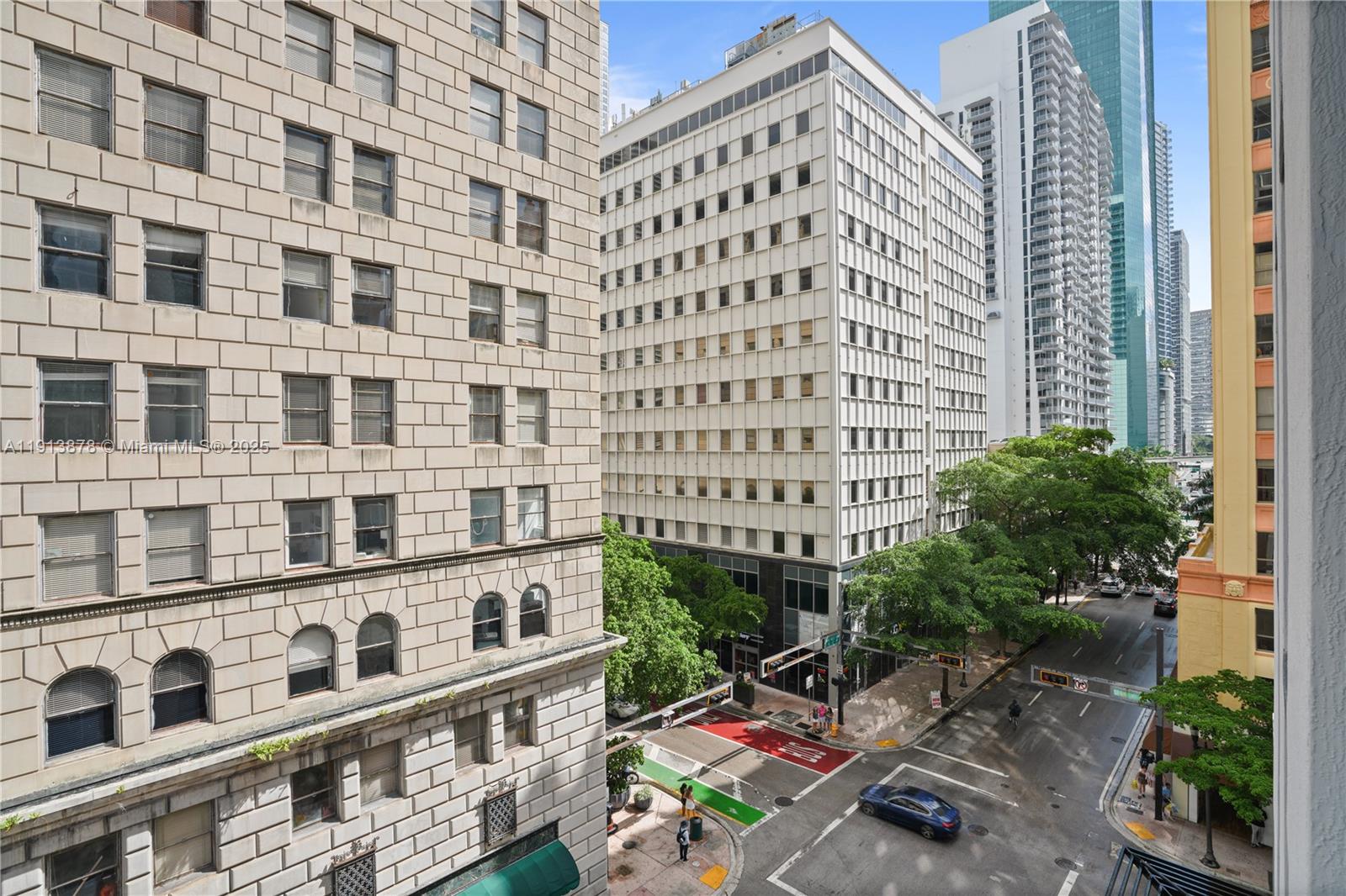 151 SE 1st St #502, Miami FL 33131