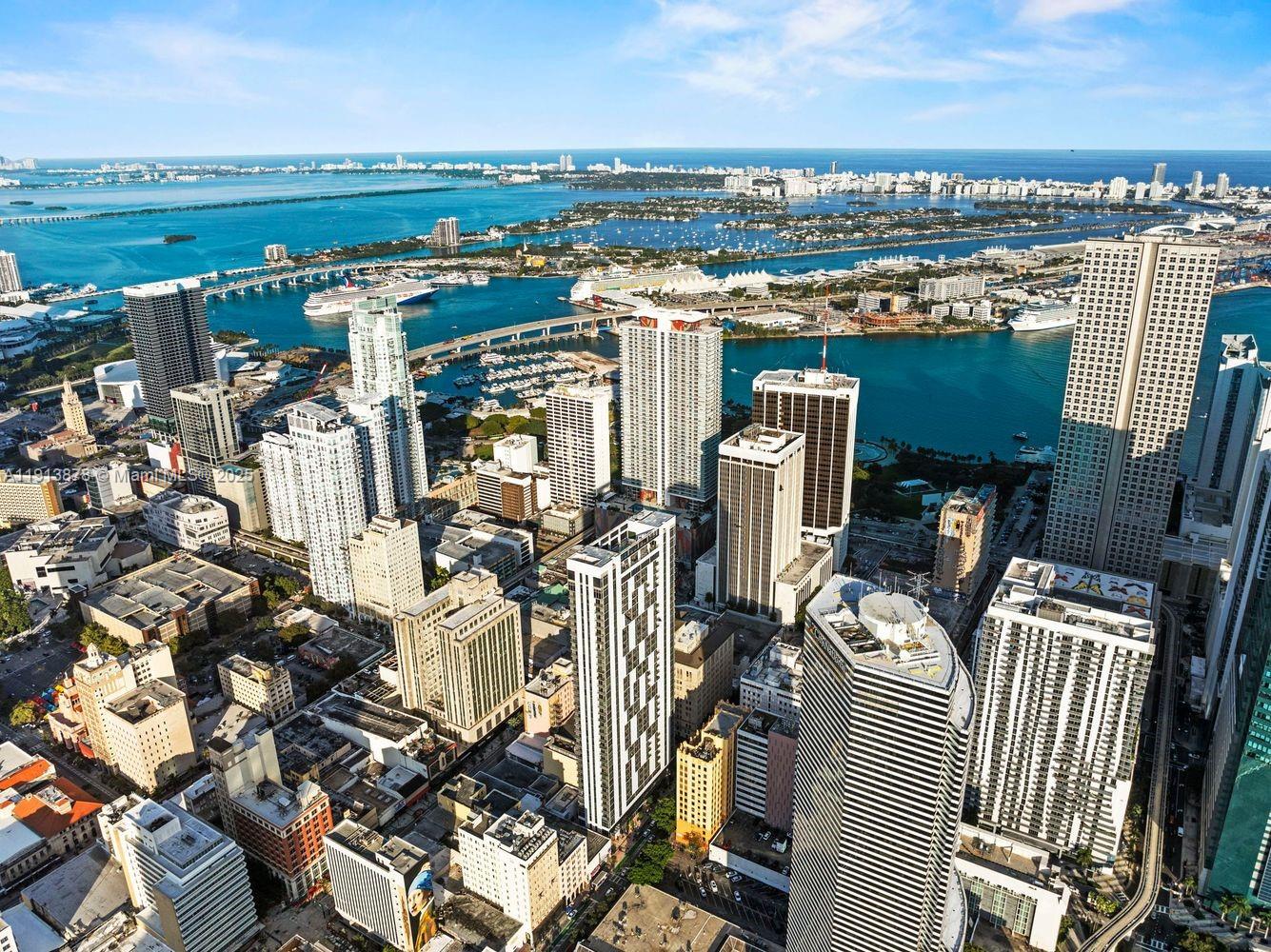 151 SE 1st St #502, Miami FL 33131