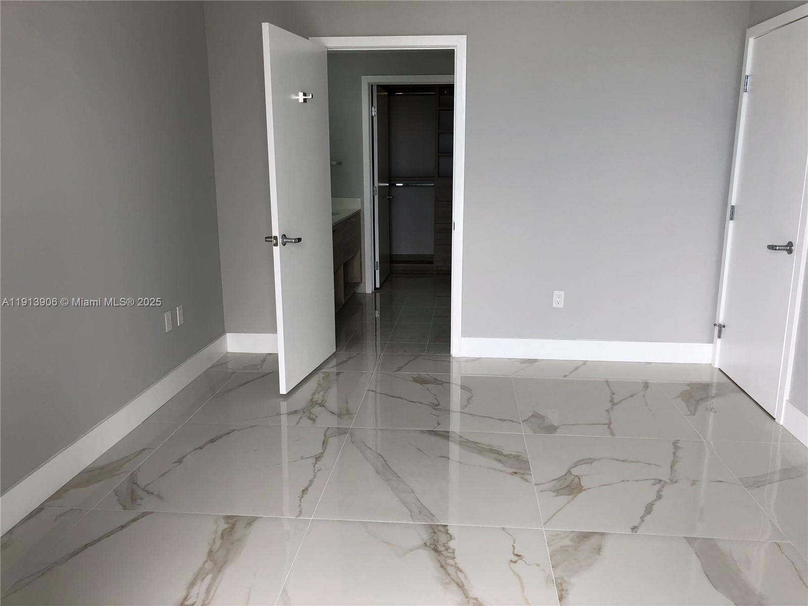 16385 Biscayne Blvd #3003, North Miami Beach FL 33160