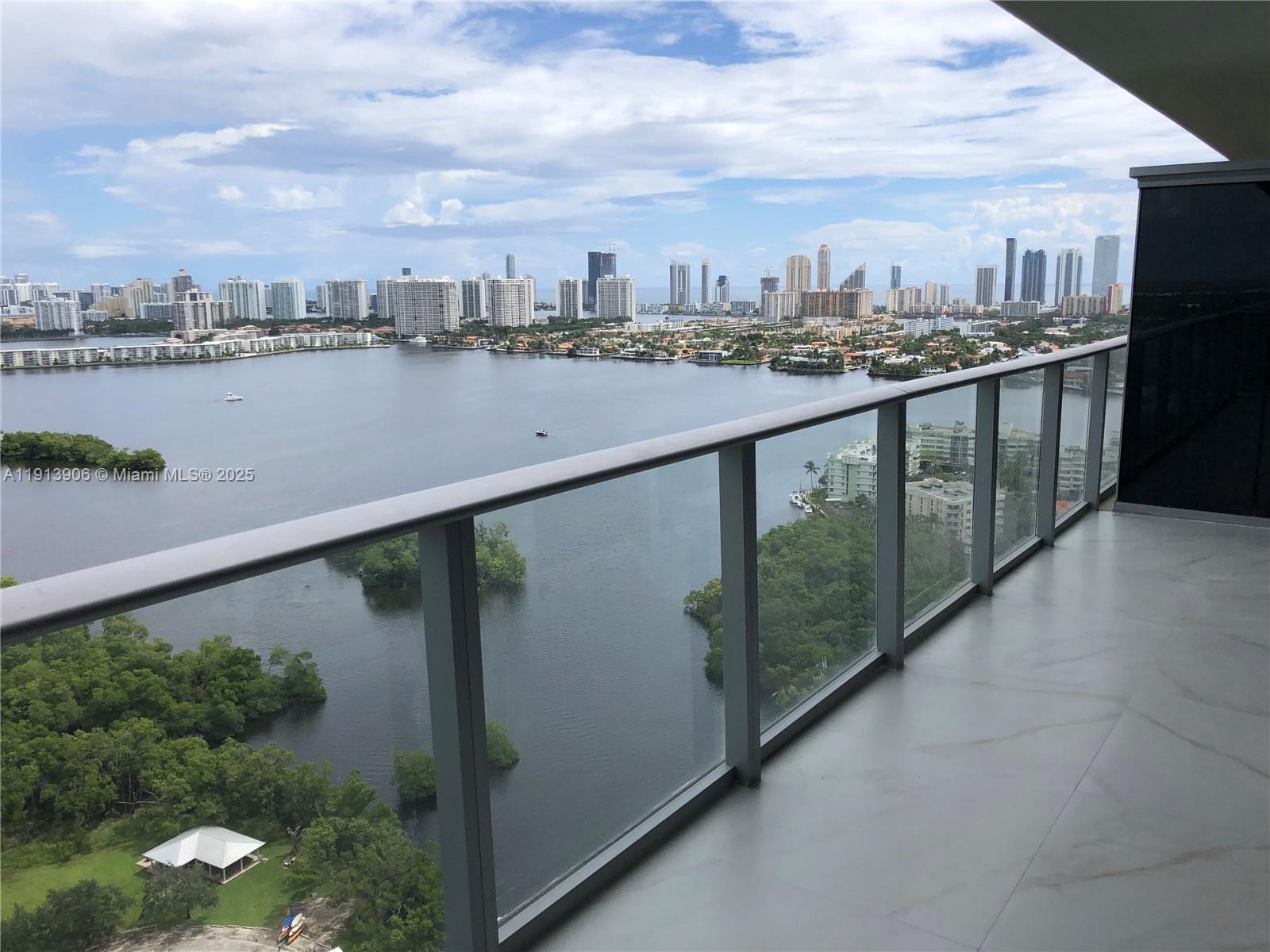 16385 Biscayne Blvd #3003, North Miami Beach FL 33160