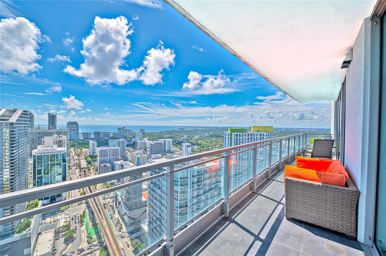92 SW 3rd St #5004, Miami FL 33130