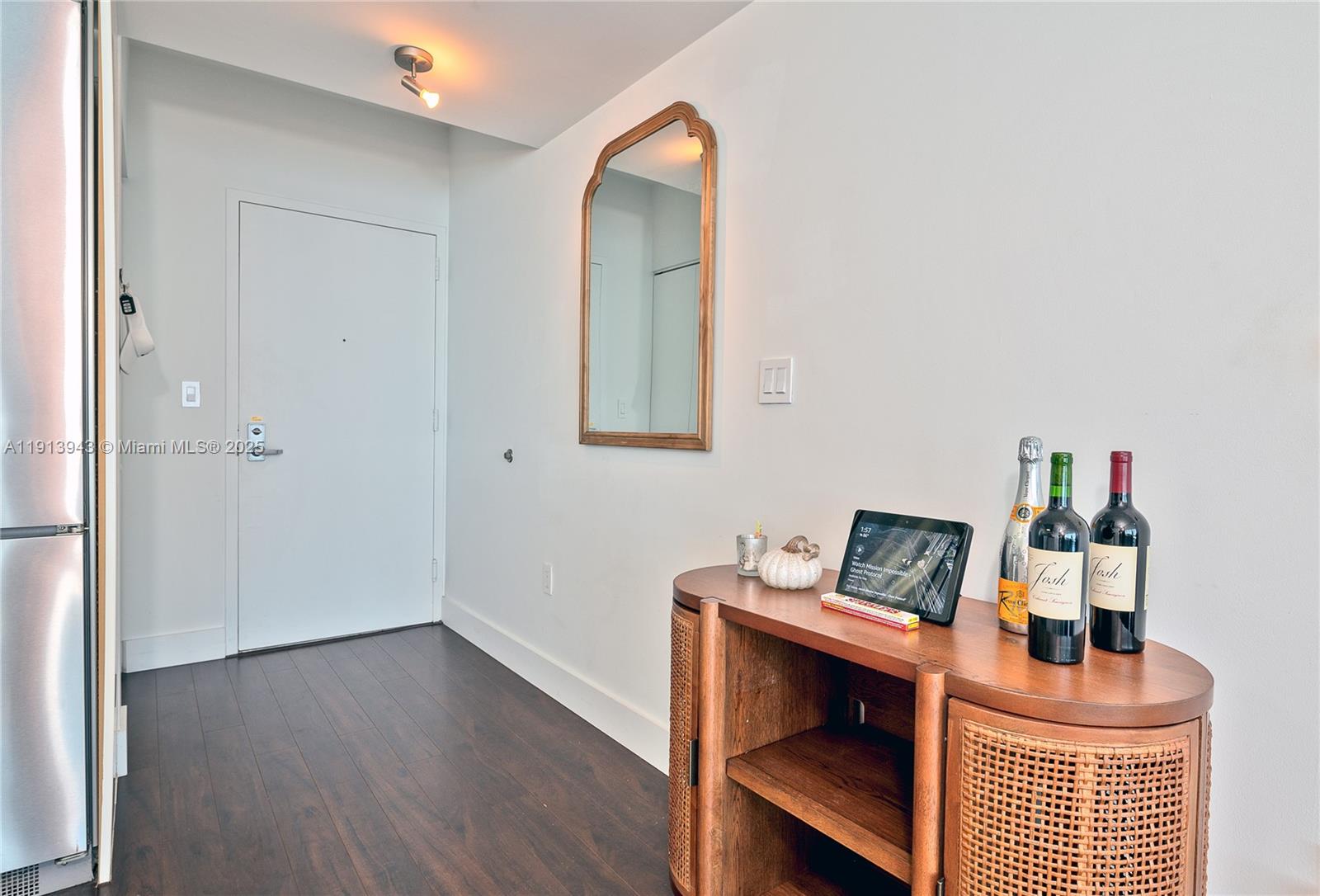 92 SW 3rd St #5004, Miami FL 33130