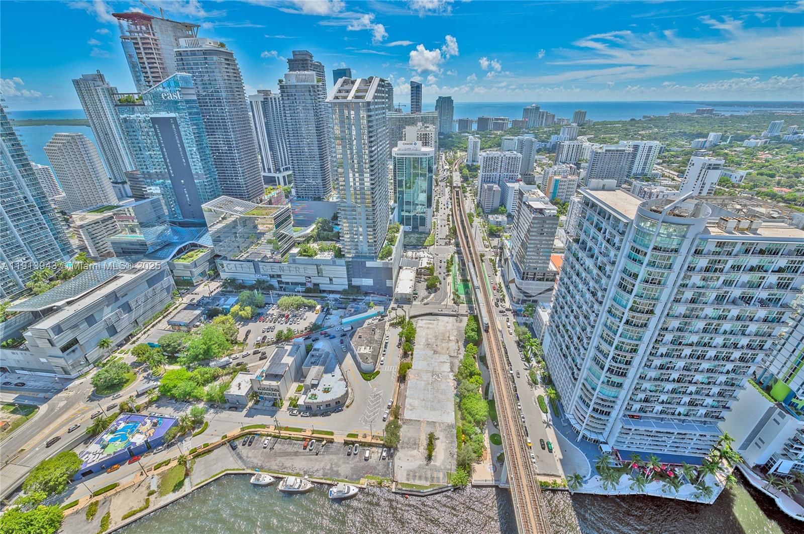 92 SW 3rd St #5004, Miami FL 33130