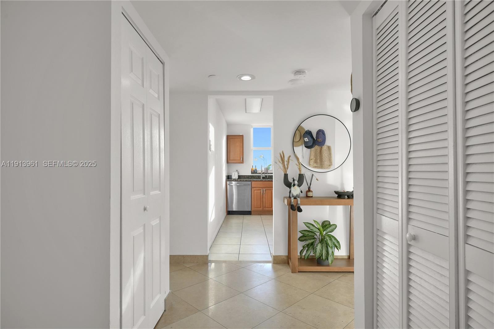 Miami FL 33131 - A11913961