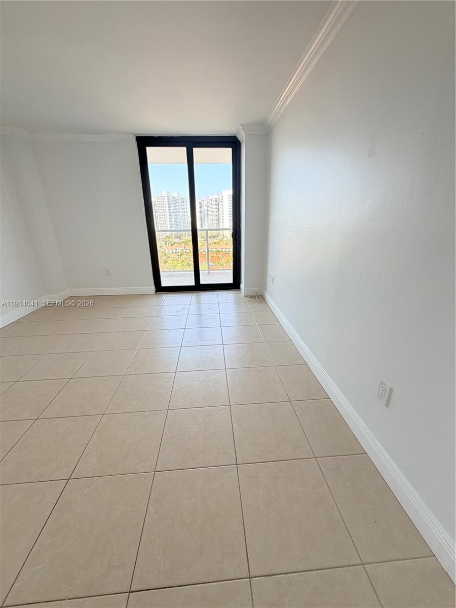3701 N Country Club Dr #1901, Aventura FL 33180